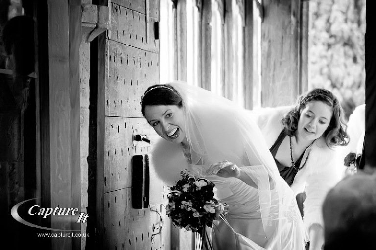 gate street barn wedding photo