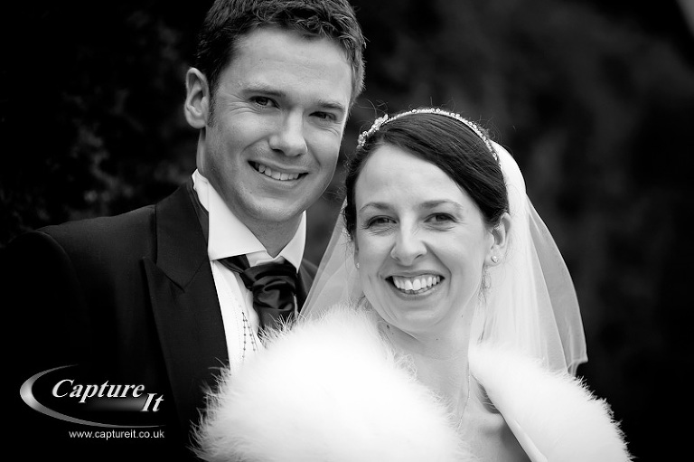 gate street barn wedding photo