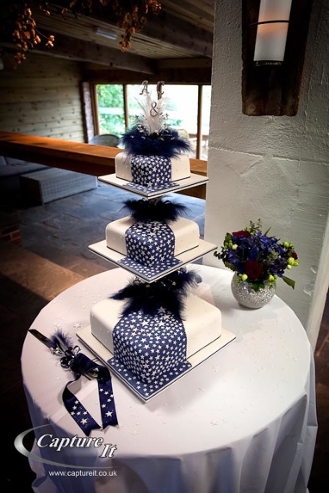gate street barn wedding photo